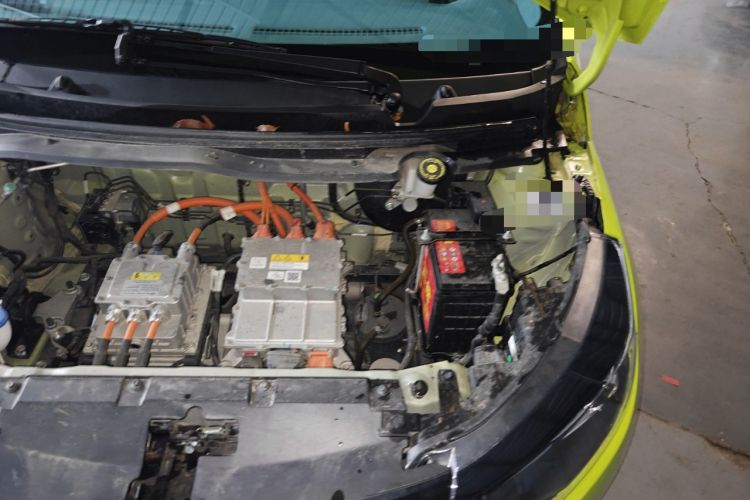 Used JMEV Xiao Qilin 2024 201km Comfort Version Engine Bay Left