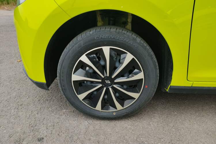 Used JMEV Xiao Qilin 2024 201km Comfort Version Exterior 7