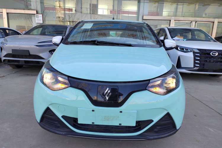 Used JMEV Xiao Qilin 2024 201km Comfort Version Front