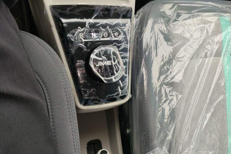 Used JMEV Xiao Qilin 2024 201km Comfort Version Gear Lever
