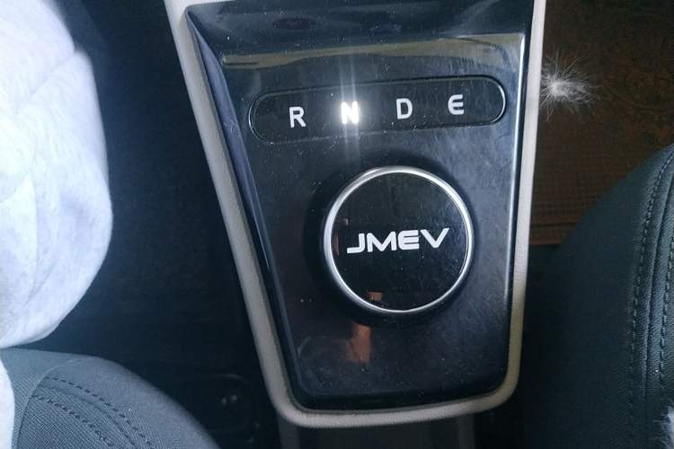 Used JMEV Xiao Qilin 2024 201km Comfort Version Gear Lever
