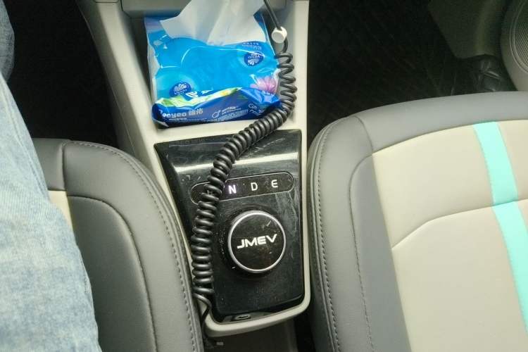 Used JMEV Xiao Qilin 2024 201km Comfort Version Gear Lever