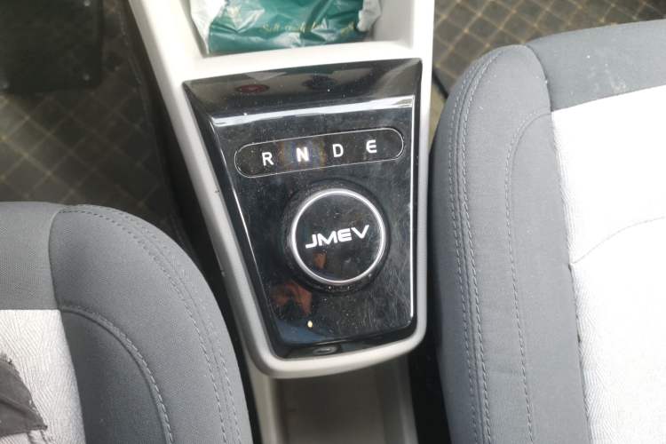 Used JMEV Xiao Qilin 2024 201km Comfort Version Gear Lever