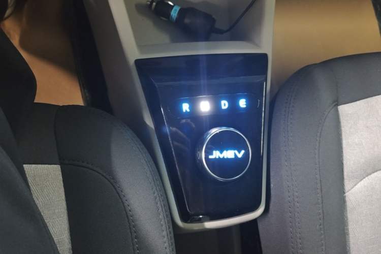 Used JMEV Xiao Qilin 2024 201km Comfort Version Gear Lever