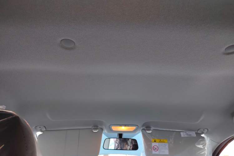 Used JMEV Xiao Qilin 2024 201km Comfort Version Headliner