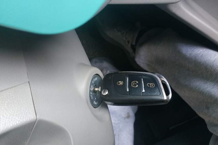 Used JMEV Xiao Qilin 2024 201km Comfort Version Interior 1