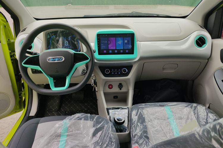 Used JMEV Xiao Qilin 2024 201km Comfort Version Interior 2
