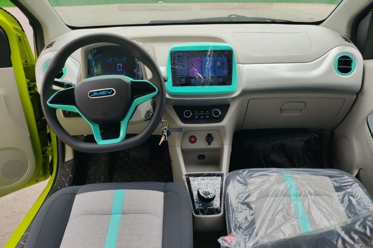Used JMEV Xiao Qilin 2024 201km Comfort Version Interior 2