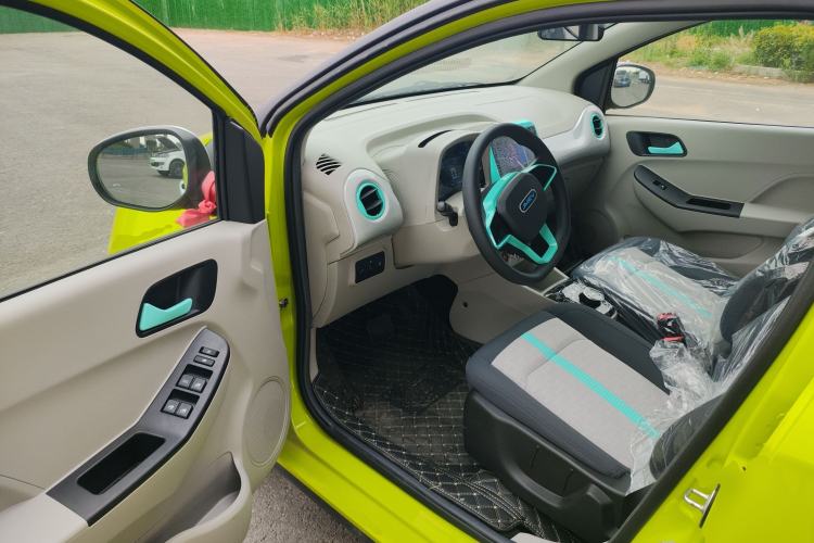Used JMEV Xiao Qilin 2024 201km Comfort Version Interior 3
