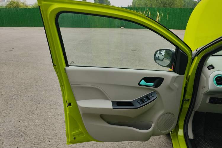 Used JMEV Xiao Qilin 2024 201km Comfort Version Interior 7