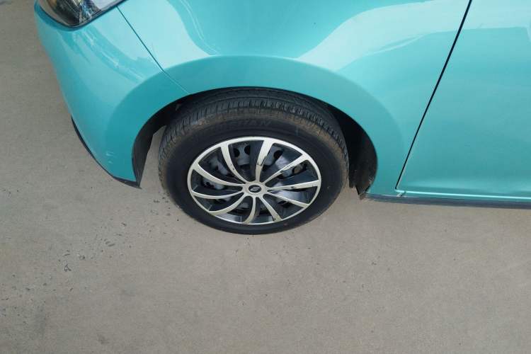 Used JMEV Xiao Qilin 2024 201km Comfort Version Left Front Wheel Hub