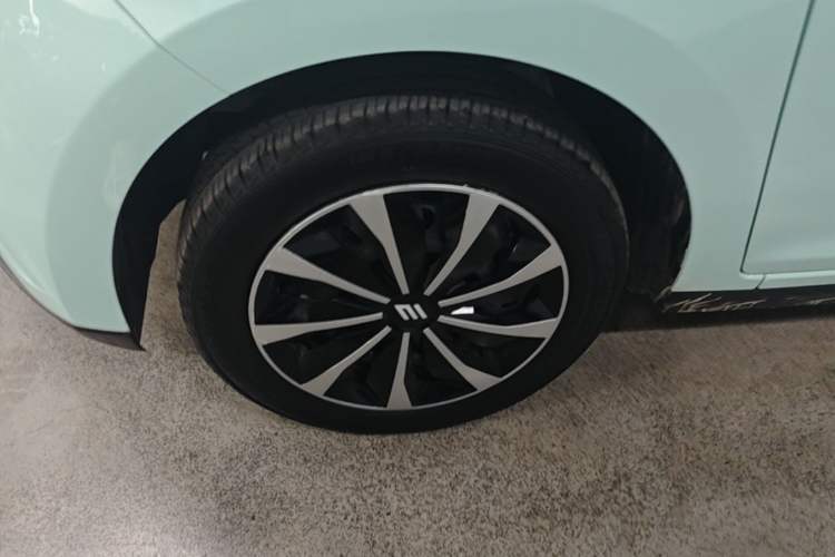 Used JMEV Xiao Qilin 2024 201km Comfort Version Left Front Wheel Hub
