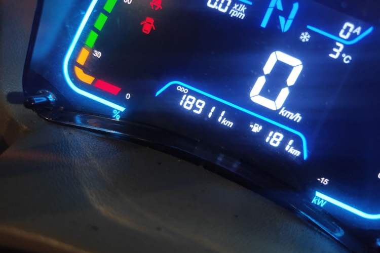 Used JMEV Xiao Qilin 2024 201km Comfort Version Odometer Close Up