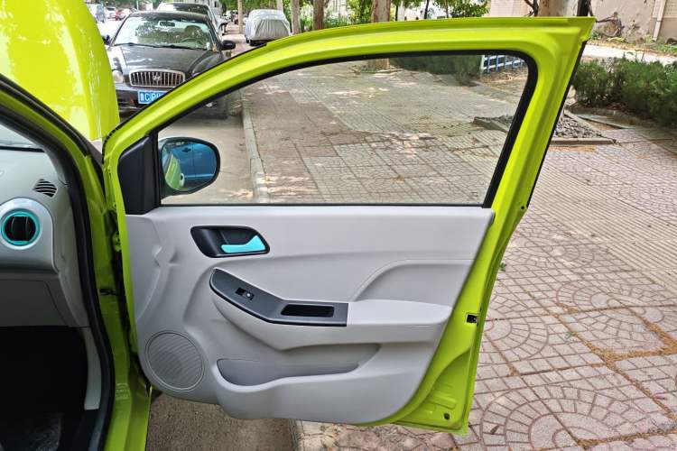Used JMEV Xiao Qilin 2024 201km Comfort Version Right Front Door Interior
