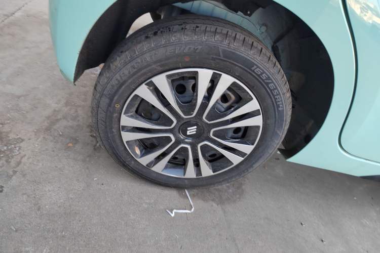 Used JMEV Xiao Qilin 2024 201km Comfort Version Right Rear Wheel Hub