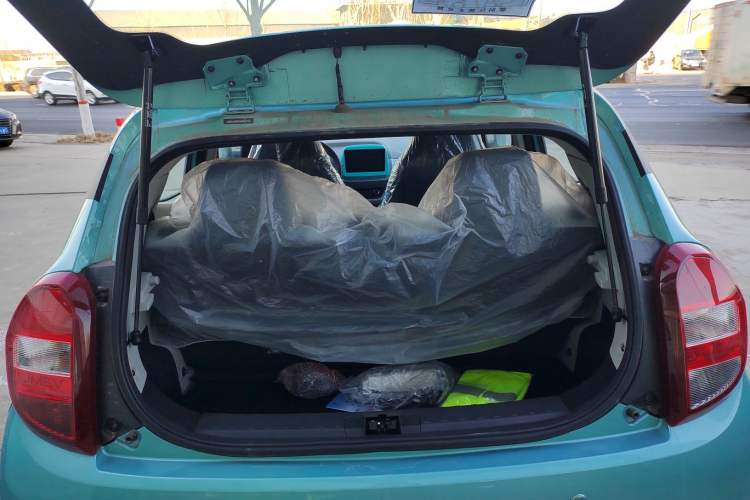 Used JMEV Xiao Qilin 2024 201km Comfort Version Trunk