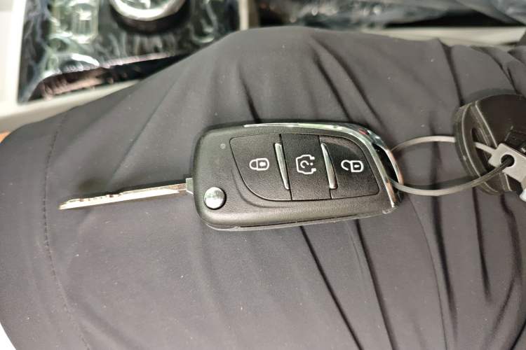 Used JMEV Xiao Qilin 2024 201km Comfort Version Vehicle Key