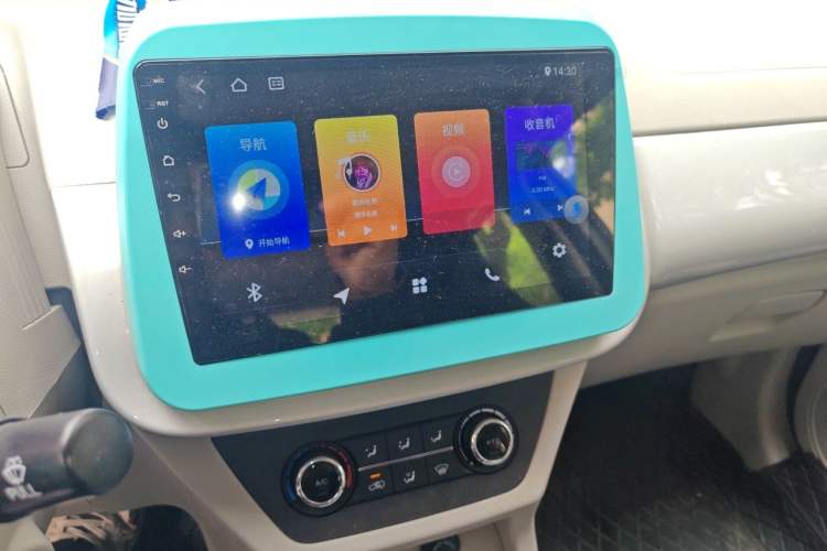 Used JMEV Xiao Qilin 2024 201 km Luxury Version Audio And AC Panel