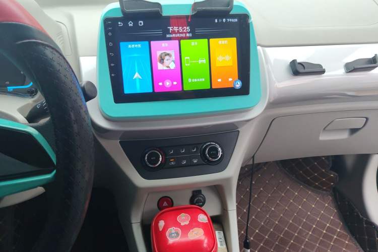 Used JMEV Xiao Qilin 2024 201 km Luxury Version Audio And AC Panel