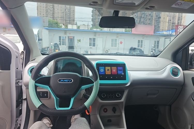Used JMEV Xiao Qilin 2024 201km Comfort Version Center Console