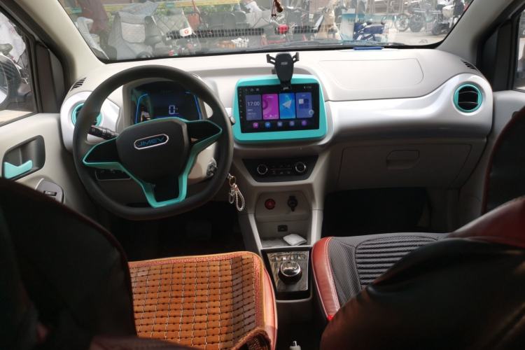 Used JMEV Xiao Qilin 2024 201km Comfort Version Center Console