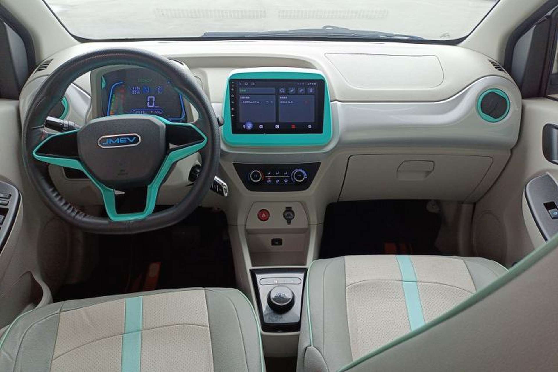 Used JMEV Xiao Qilin 2024 201km Comfort Version Center Console