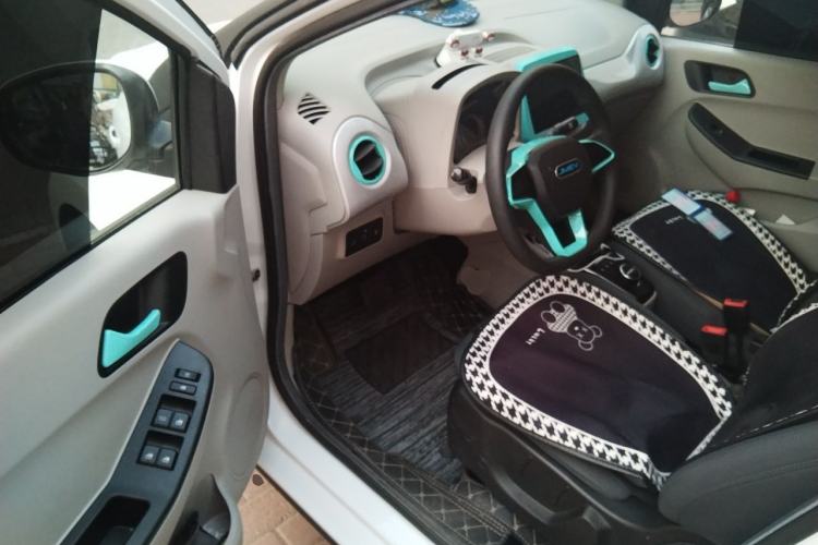 Used JMEV Xiao Qilin 2024 201 km Luxury Version Driver Seat