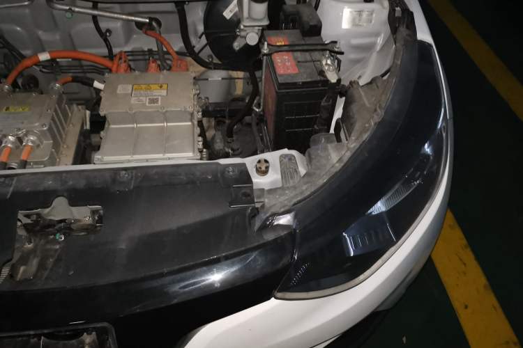 Used JMEV Xiao Qilin 2024 201km Comfort Version Engine Bay Left