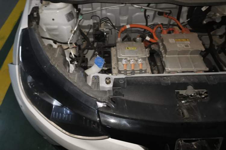 Used JMEV Xiao Qilin 2024 201km Comfort Version Engine Bay Right