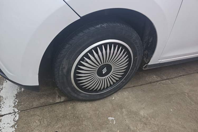 Used JMEV Xiao Qilin 2024 201km Comfort Version Exterior 4