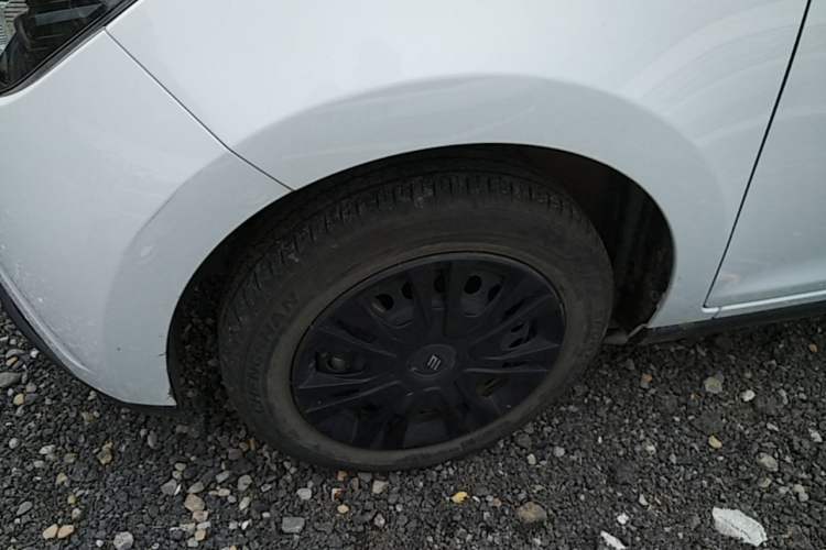 Used JMEV Xiao Qilin 2024 201km Comfort Version Exterior 4