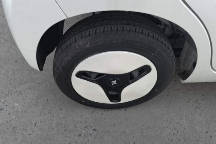 Used JMEV Xiao Qilin 2024 201 km Luxury Version Exterior 5