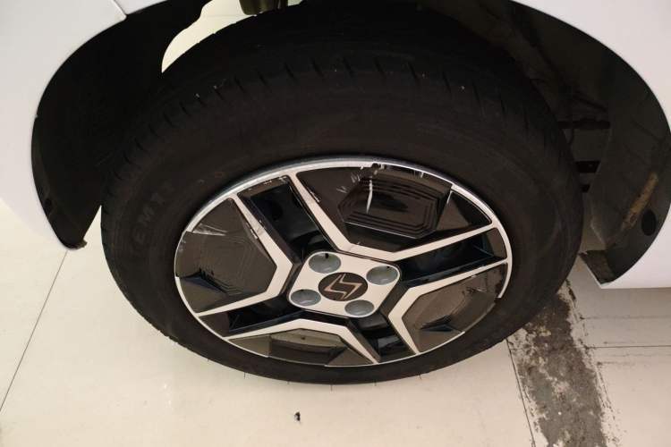 Used JMEV Xiao Qilin 2024 201km Comfort Version Exterior 5