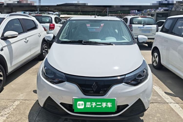 Used JMEV Xiao Qilin 2024 201km Comfort Version Front