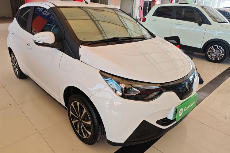 Used JMEV Xiao Qilin 2024 201km Comfort Version Front Right 45 Deg