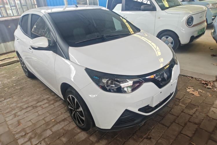Used JMEV Xiao Qilin 2024 201km Comfort Version Front Right 45 Deg