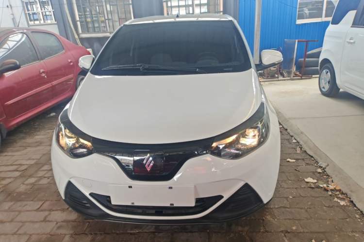 Used JMEV Xiao Qilin 2024 201km Comfort Version Front