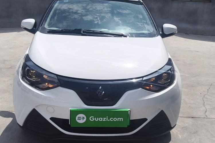Used JMEV Xiao Qilin 2024 201 km Luxury Version Front