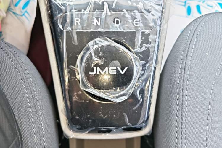 Used JMEV Xiao Qilin 2024 201km Comfort Version Gear Lever