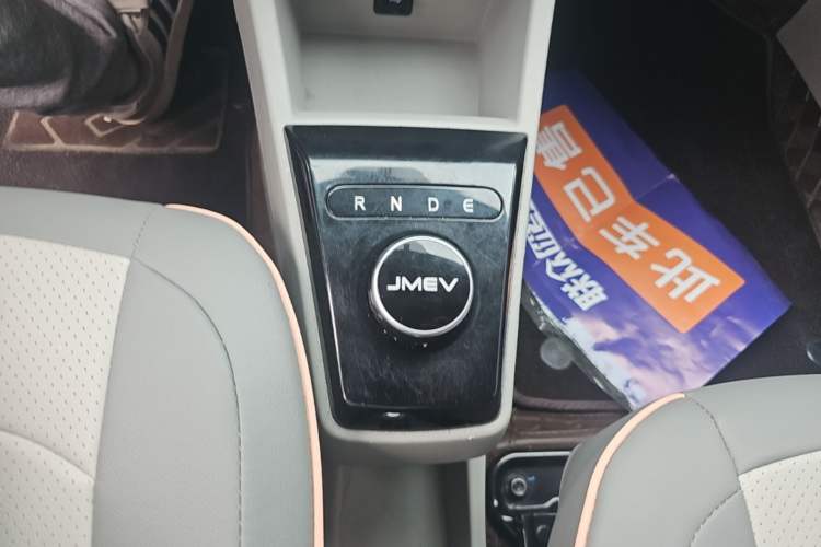 Used JMEV Xiao Qilin 2024 201km Comfort Version Gear Lever