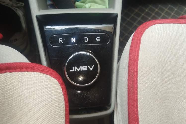 Used JMEV Xiao Qilin 2024 201km Comfort Version Gear Lever