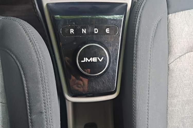 Used JMEV Xiao Qilin 2024 201km Comfort Version Gear Lever