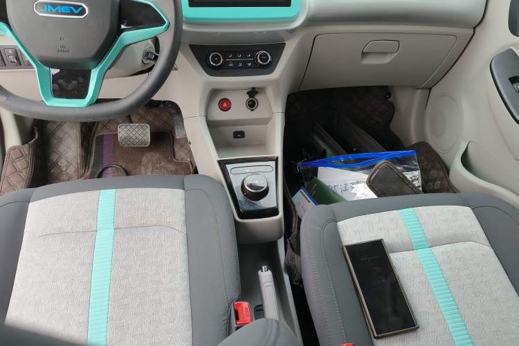 Used JMEV Xiao Qilin 2024 201km Comfort Version Gear Lever