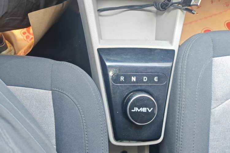 Used JMEV Xiao Qilin 2024 201km Comfort Version Gear Lever