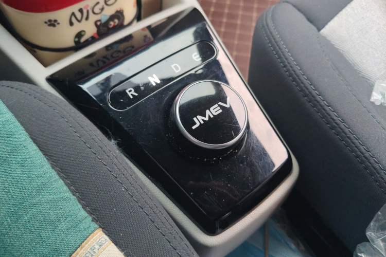 Used JMEV Xiao Qilin 2024 201 km Luxury Version Gear Lever