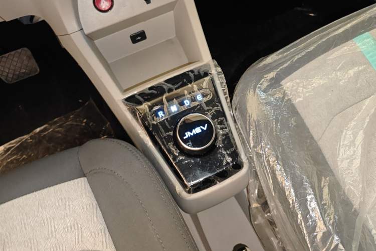 Used JMEV Xiao Qilin 2024 201km Comfort Version Gear Lever