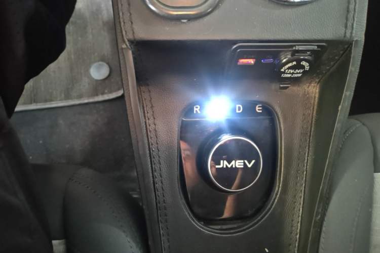 Used JMEV Xiao Qilin 2024 201km Comfort Version Gear Lever