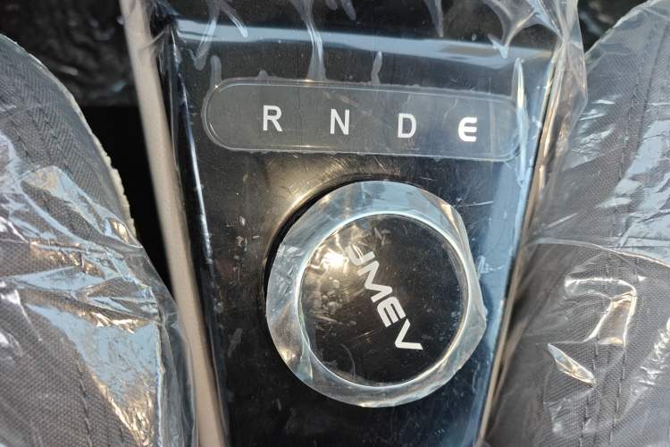 Used JMEV Xiao Qilin 2024 201km Comfort Version Gear Lever