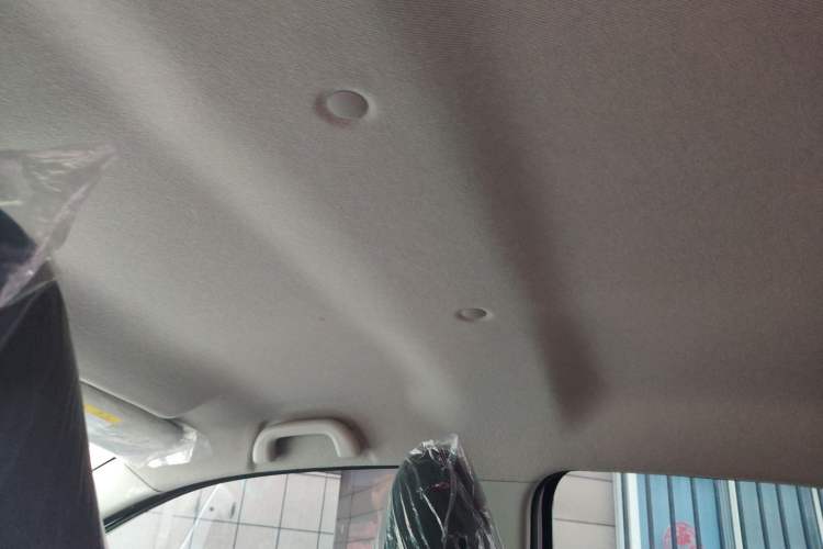 Used JMEV Xiao Qilin 2024 201 km Luxury Version Headliner