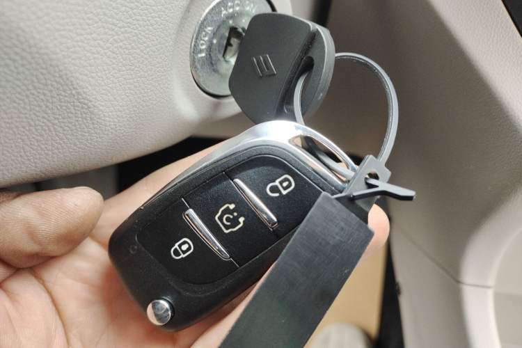 Used JMEV Xiao Qilin 2024 201km Comfort Version Interior 1